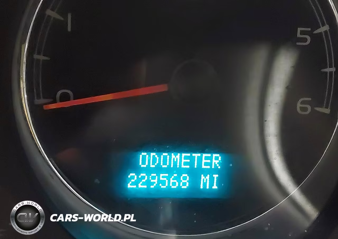 2010 Chevrolet Tahoe Ls VIN:1GNUKAE0XAR142855 - 14