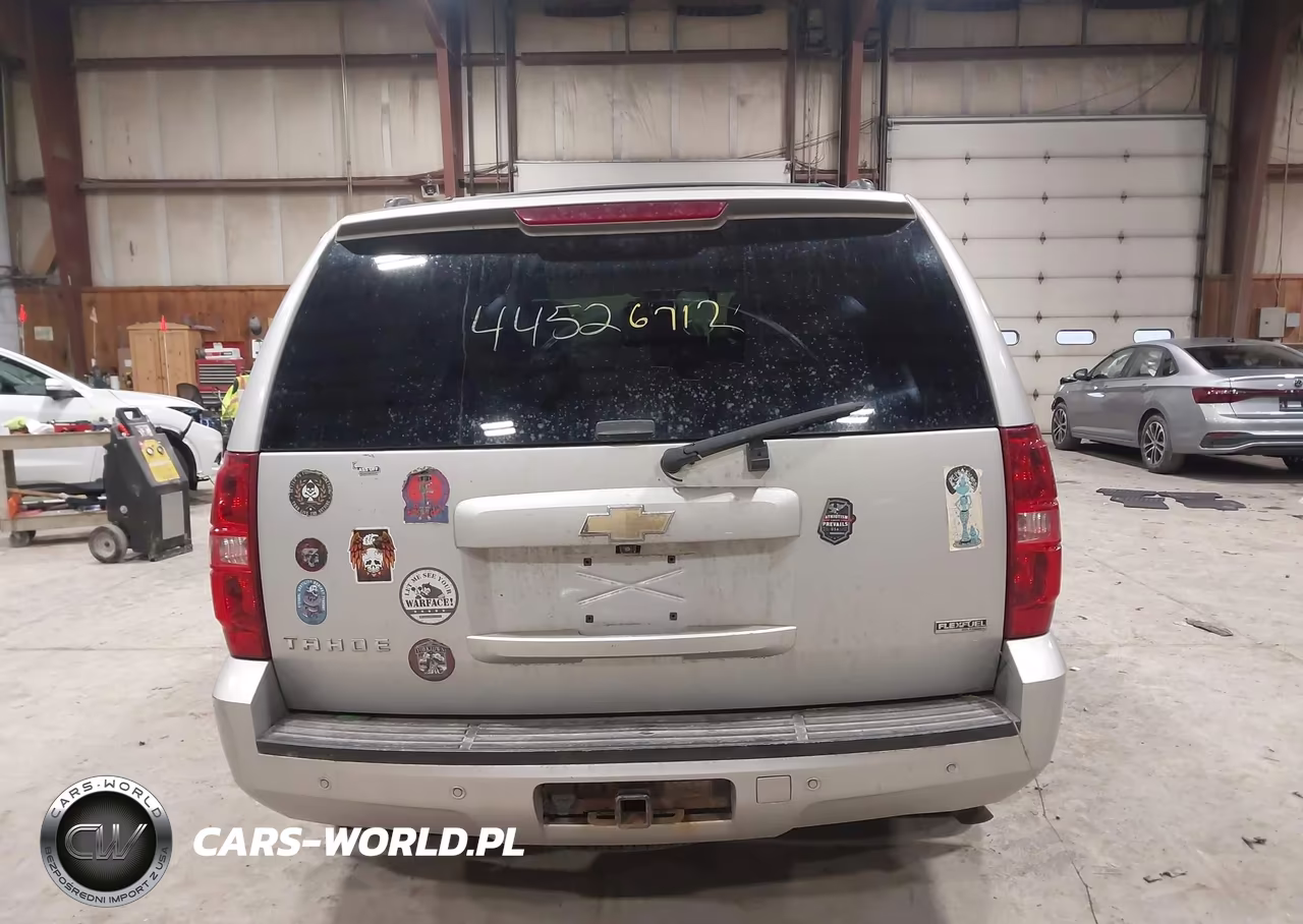 2010 Chevrolet Tahoe Ls VIN:1GNUKAE0XAR142855 - 15