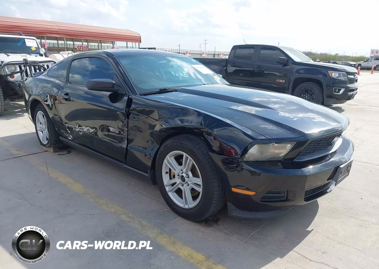 2012 Ford Mustang V6