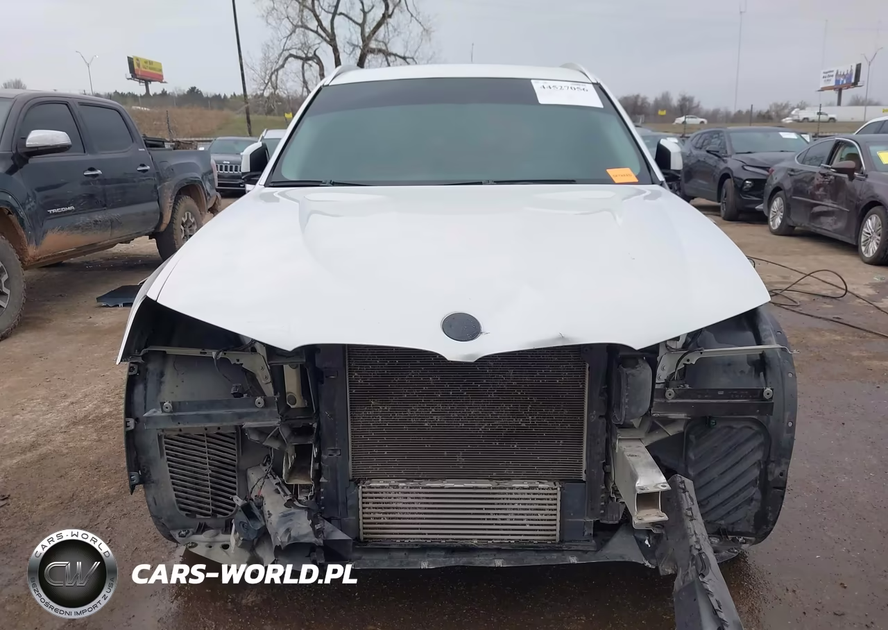 2017 BMW X3 xDrive28I VIN:5UXWX9C57H0T08360 - 13