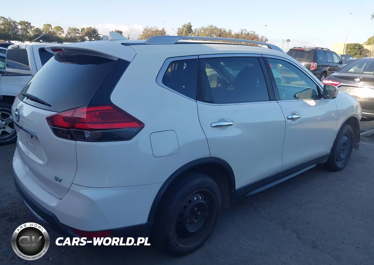 2017 Nissan Rogue Sv VIN:5N1AT2MT4HC740331 - 4