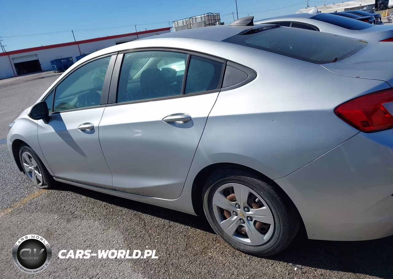 2018 Chevrolet Cruze Ls Auto VIN:1G1BC5SM8J7172257 - 14