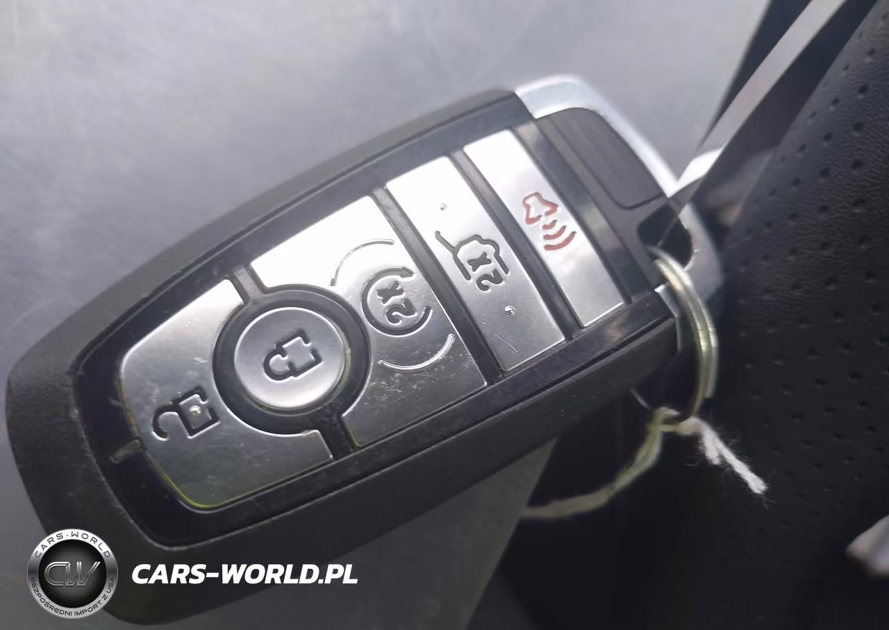 2023 Ford Escape St-Line VIN:1FMCU0MN5PUB30233 - 11