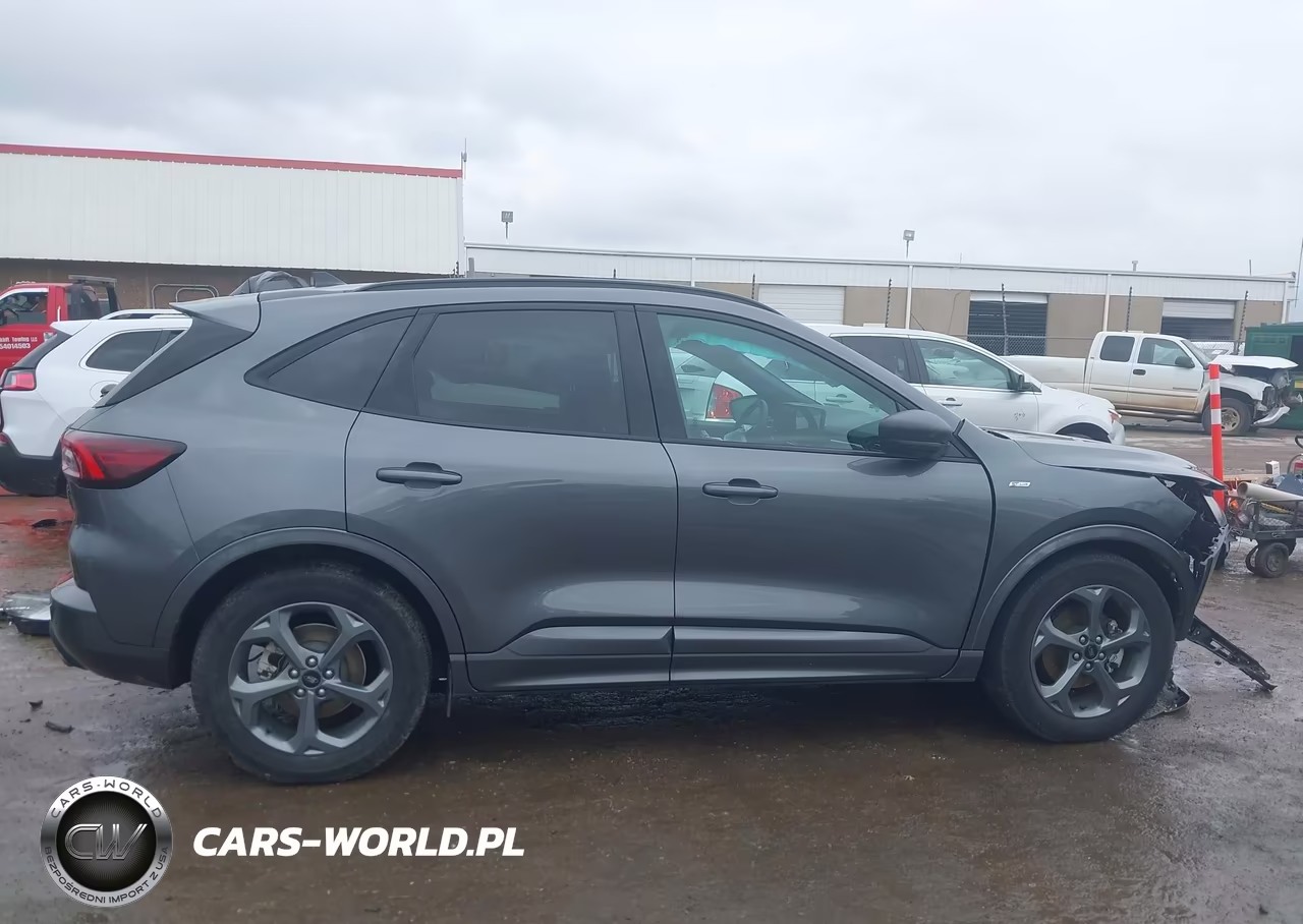 2023 Ford Escape St-Line VIN:1FMCU0MN5PUB30233 - 14