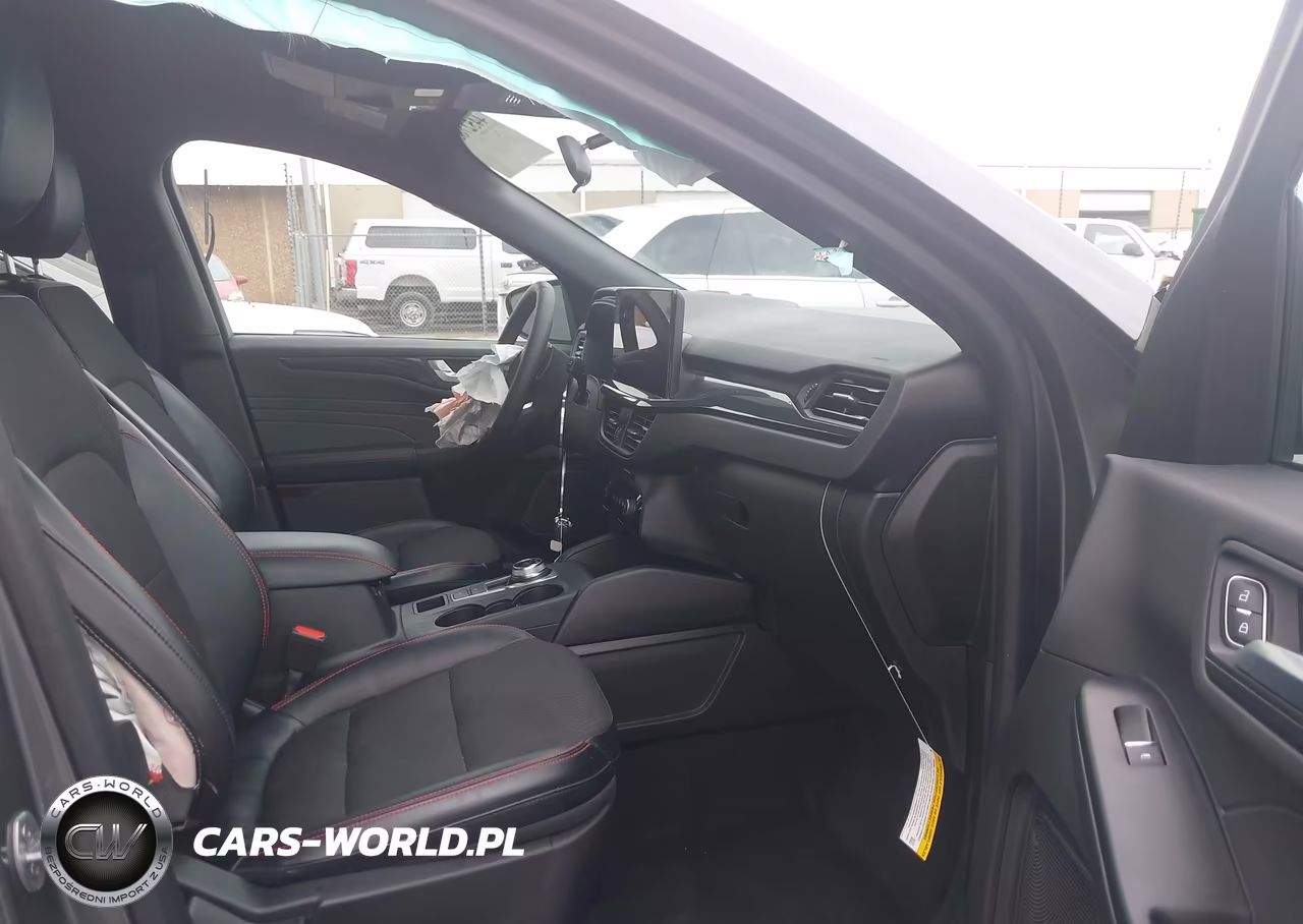 2023 Ford Escape St-Line VIN:1FMCU0MN5PUB30233 - 5