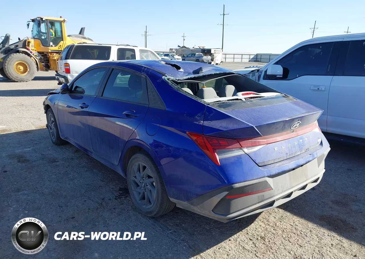 2024 Hyundai Elantra Hybrid Blue VIN:KMHLM4DJ3RU106097 - 3