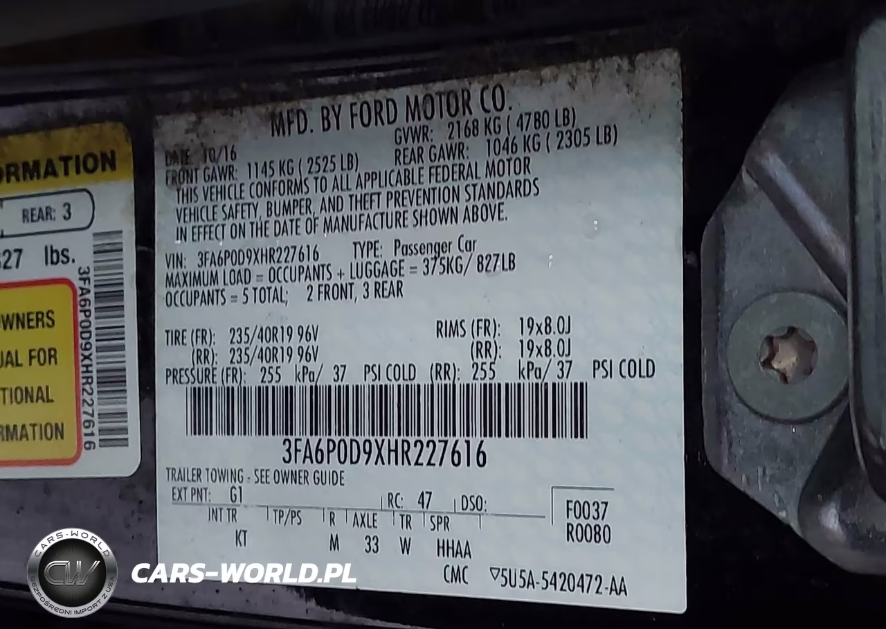 2017 Ford Fusion Titanium VIN:3FA6P0D9XHR227616 - 9