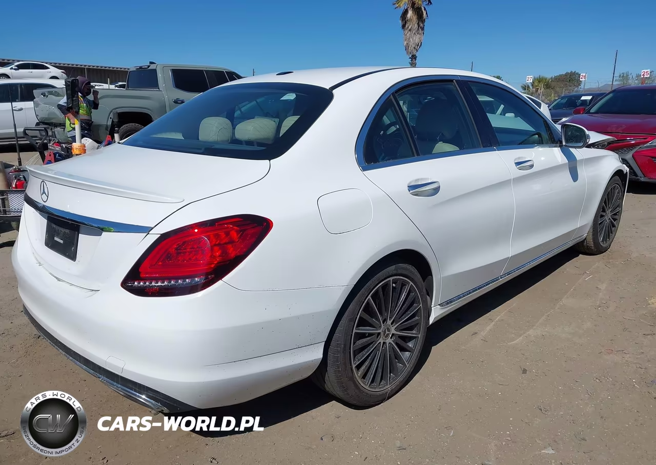 2019 Mercedes-Benz C 300 VIN:55SWF8DB1KU300118 - 4