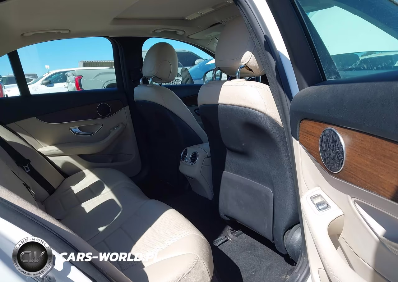 2019 Mercedes-Benz C 300 VIN:55SWF8DB1KU300118 - 8