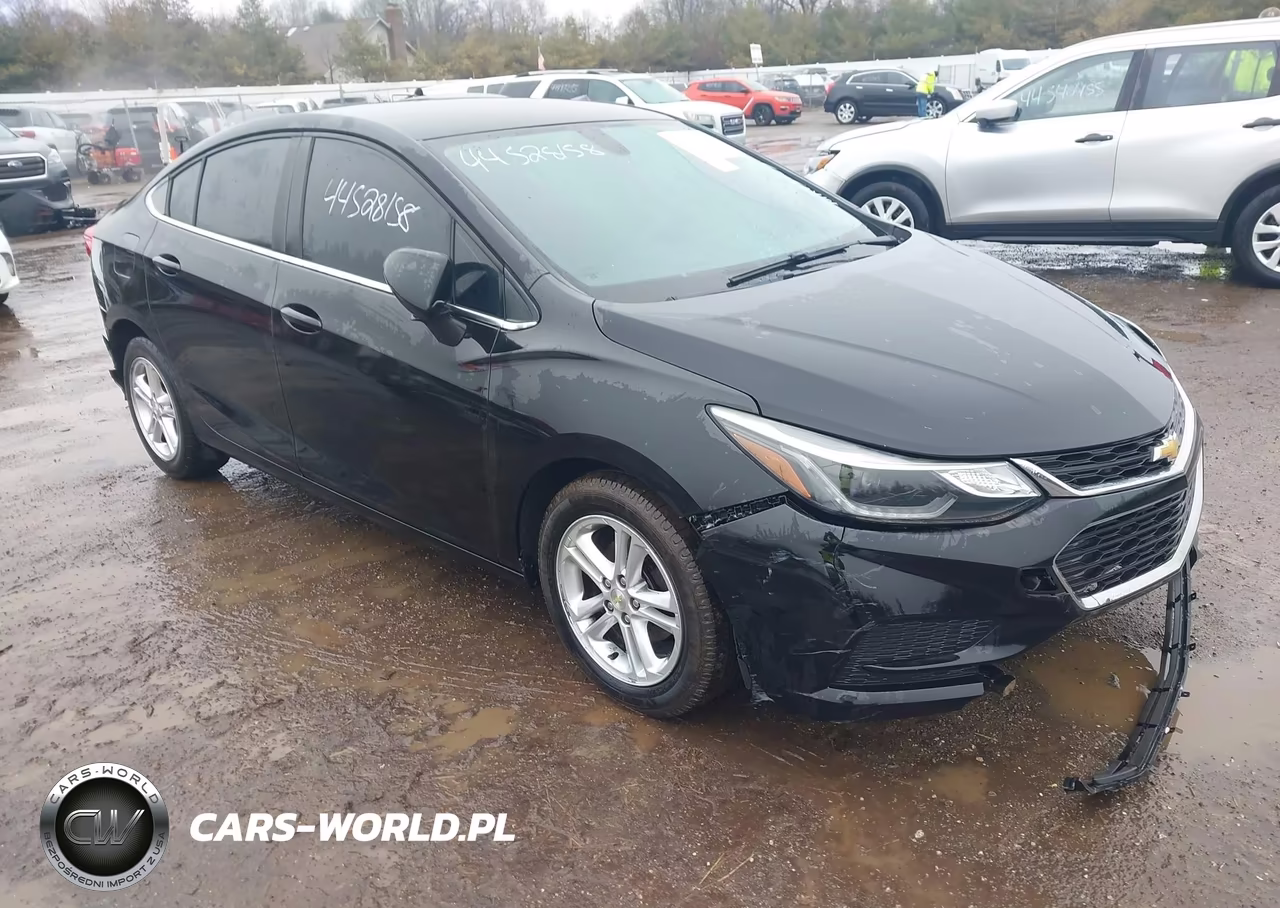 2016 Chevrolet Cruze Lt Auto – zdjęcie 1 z 17
