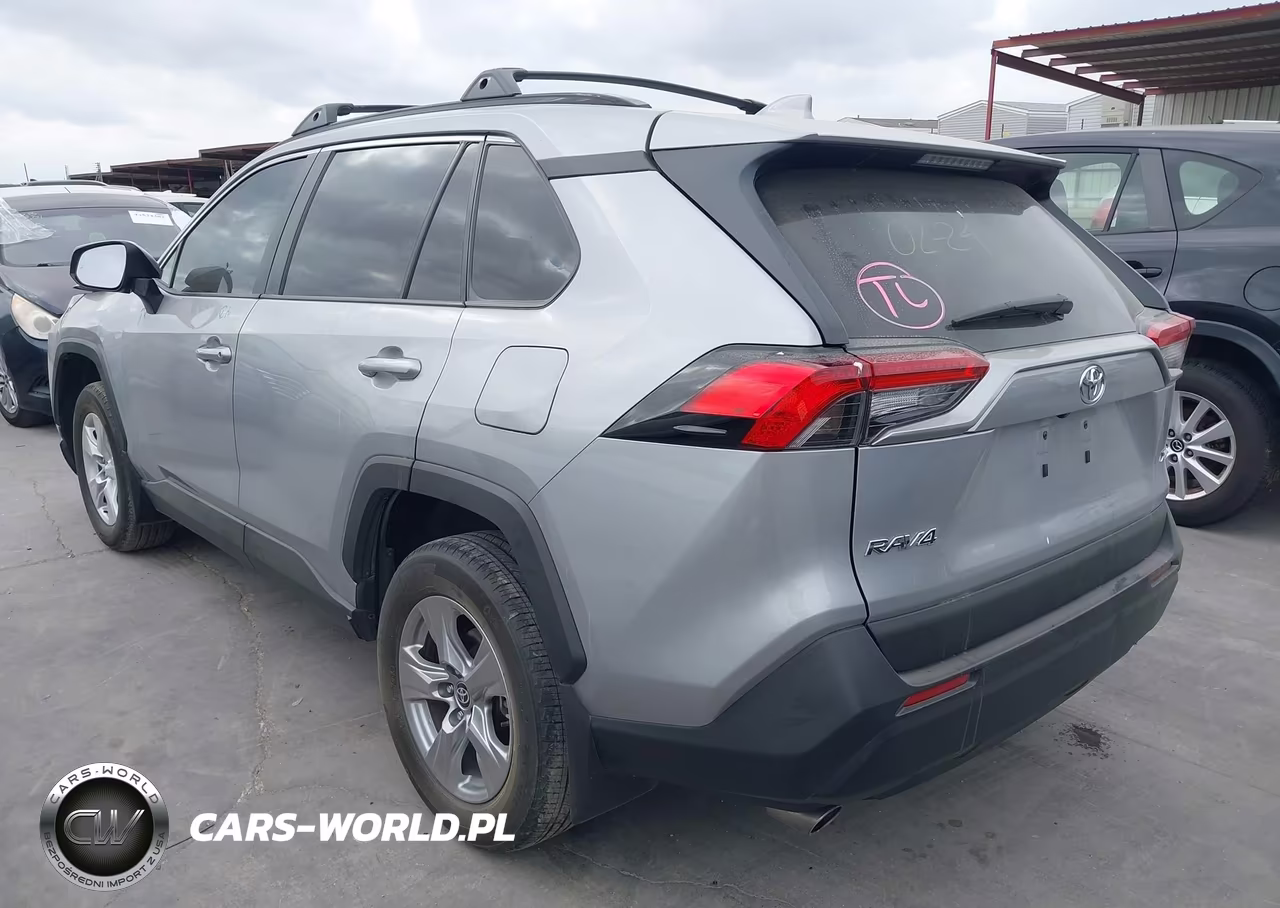 2024 Toyota Rav4 Xle VIN:2T3W1RFV4RW314550 - 3