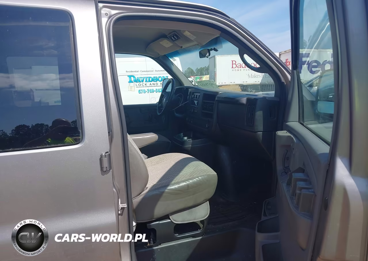 2008 Chevrolet Express Ls VIN:1GAHG39K781228256 - 5
