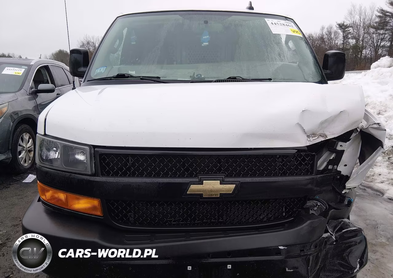 2018 Chevrolet Express 2500 Work Van VIN:1GCWGAFG2J1336888 - 12