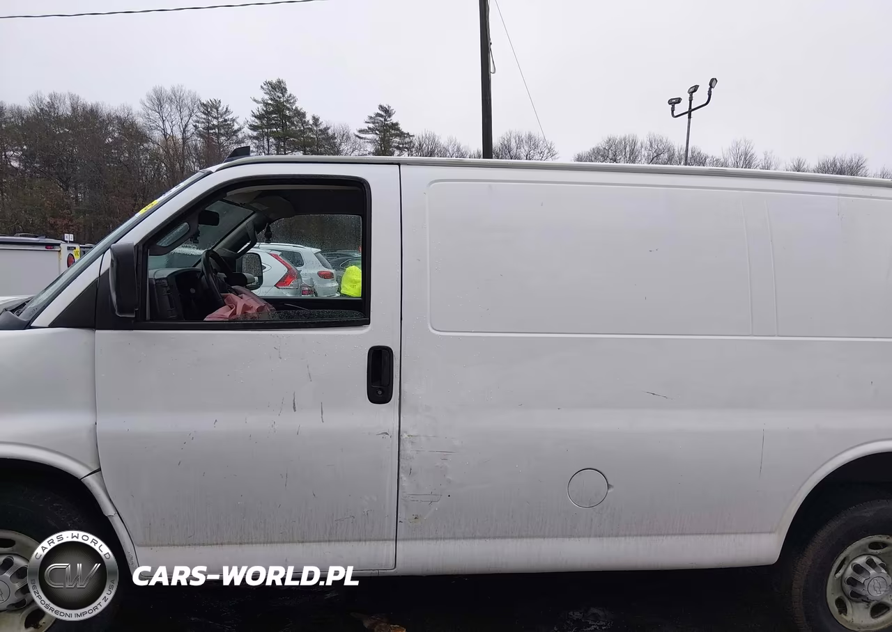2018 Chevrolet Express 2500 Work Van VIN:1GCWGAFG2J1336888 - 14