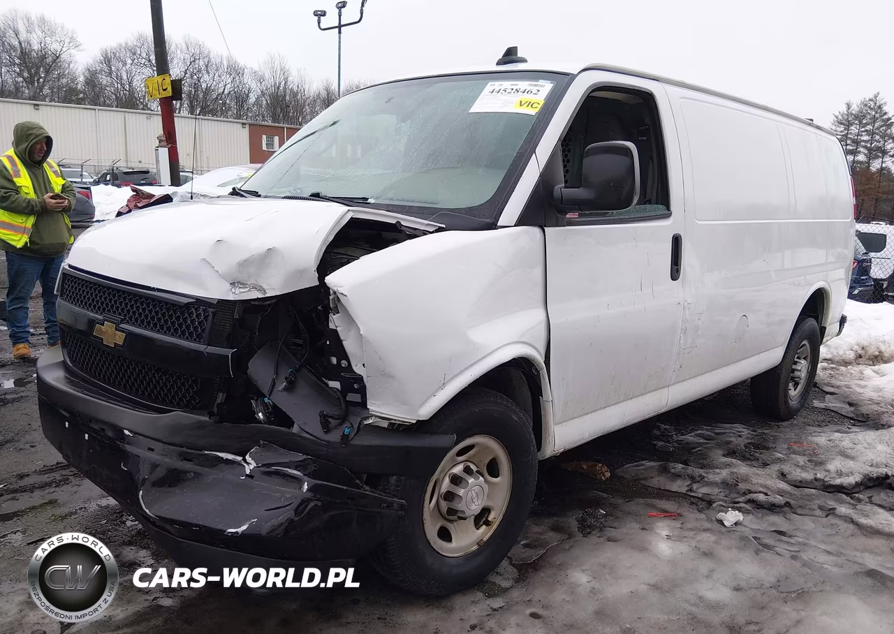 2018 Chevrolet Express 2500 Work Van VIN:1GCWGAFG2J1336888 - 2