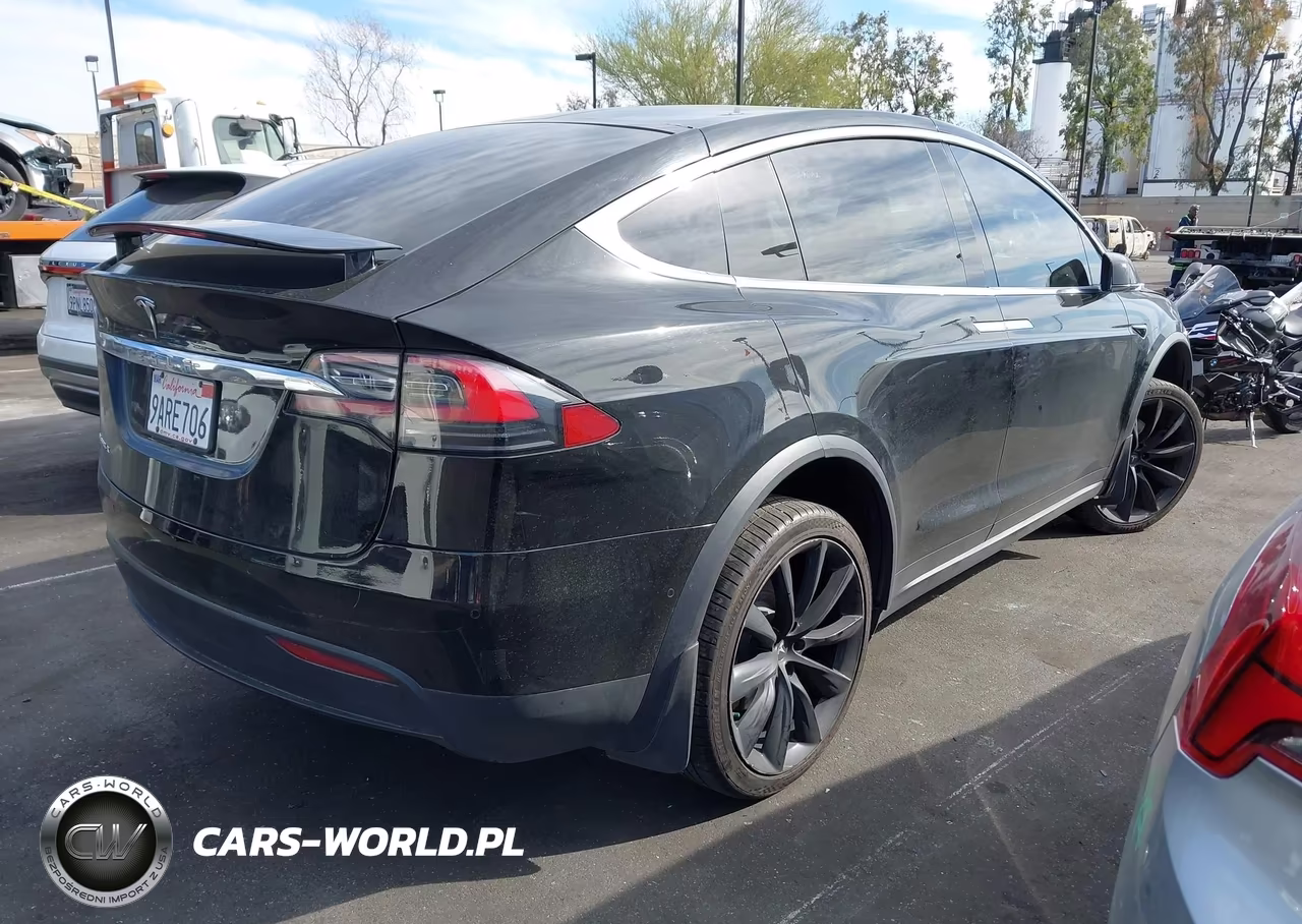 2018 Tesla Model X 100D-75D-P100D VIN:5YJXCAE24JF126967 - 4