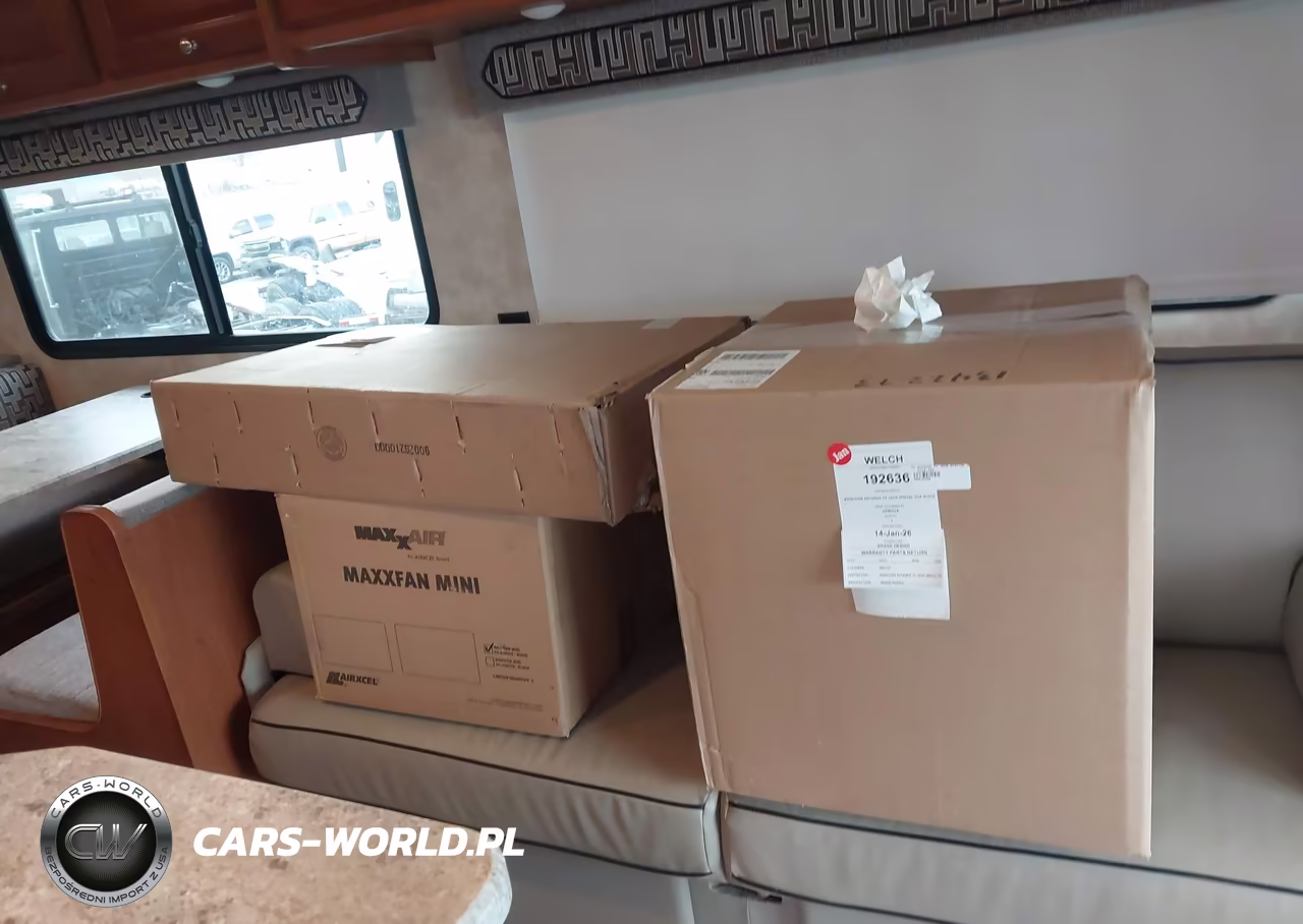 2019 Winnebago Vista 32Ye VIN:1F65F5DYXJ0A14672 - 12