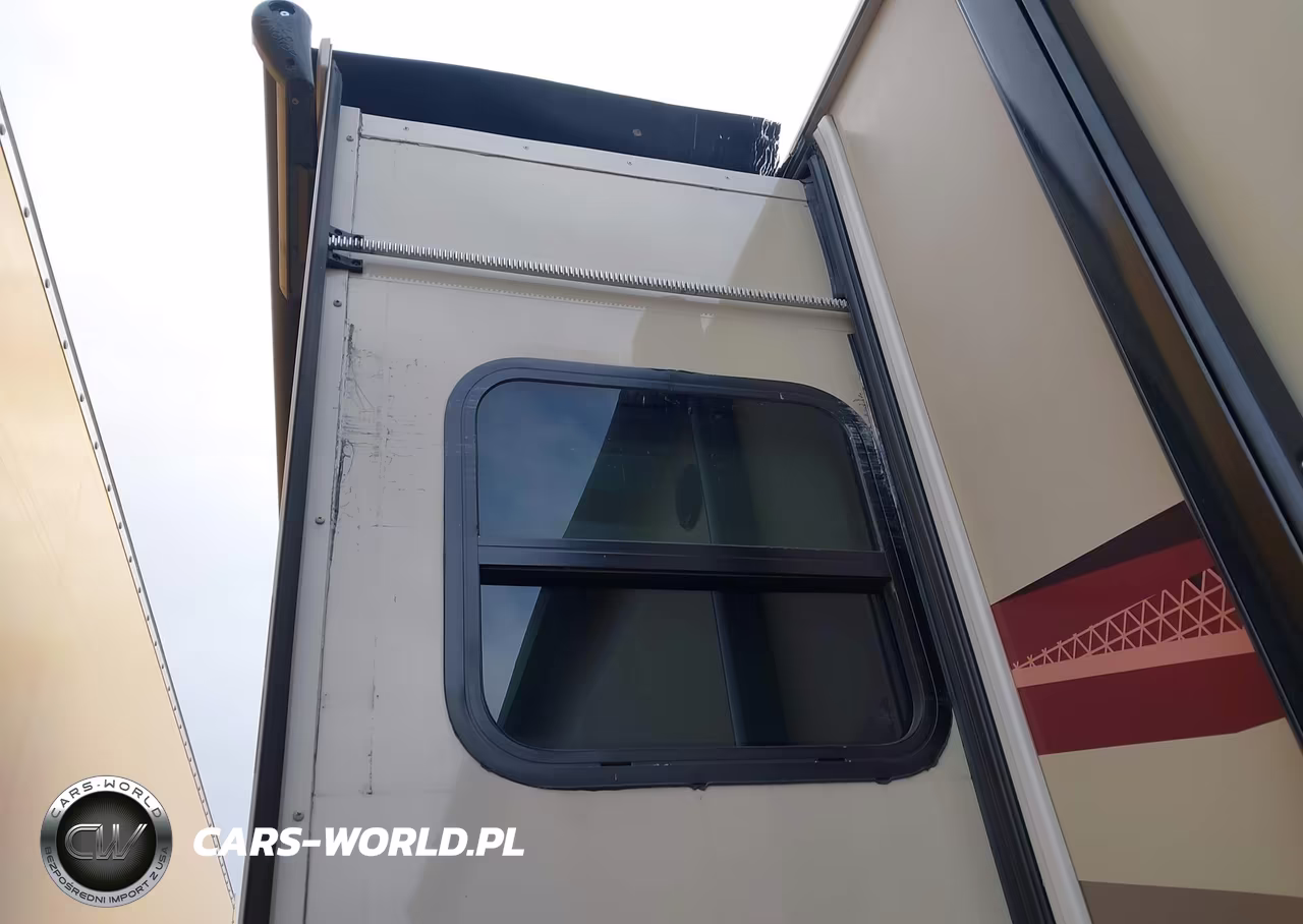 2019 Winnebago Vista 32Ye VIN:1F65F5DYXJ0A14672 - 6