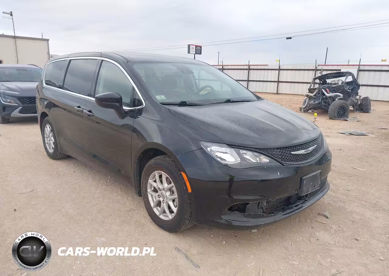 2024 Chrysler Voyager Lx