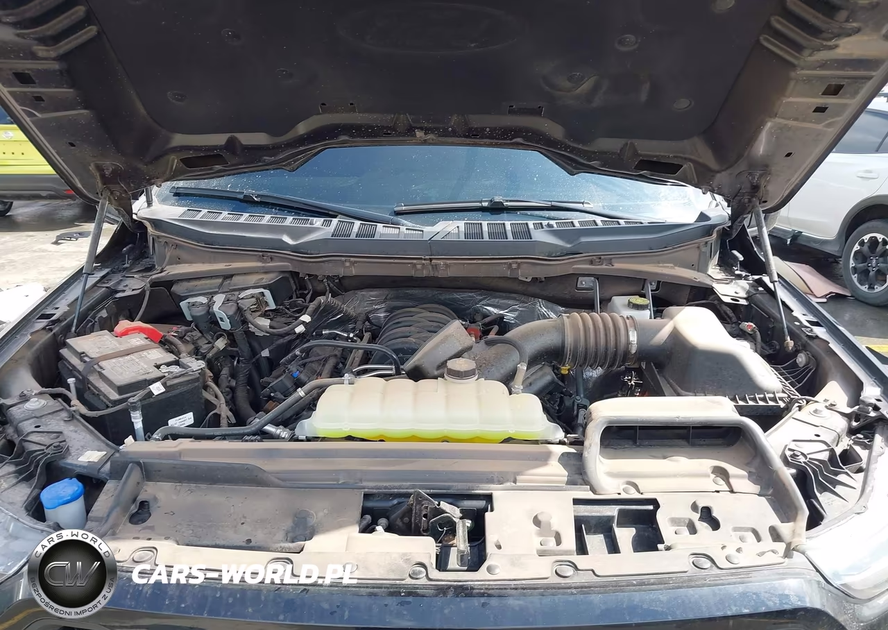 2025 Ford F-150 Lariat VIN:1FTFW5L55SKE93498 - 10