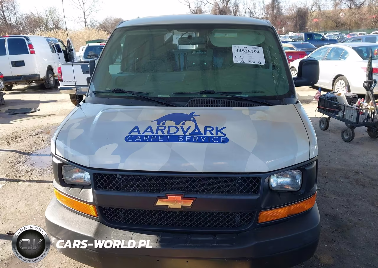 2017 Chevrolet Express 2500 Work Van VIN:1GCWGAFF5H1257703 - 12