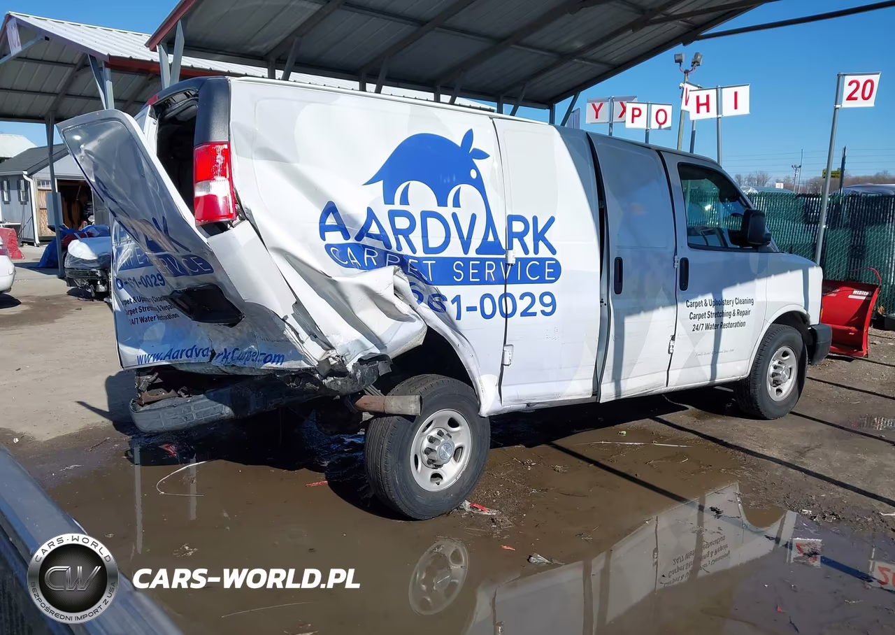 2017 Chevrolet Express 2500 Work Van VIN:1GCWGAFF5H1257703 - 4