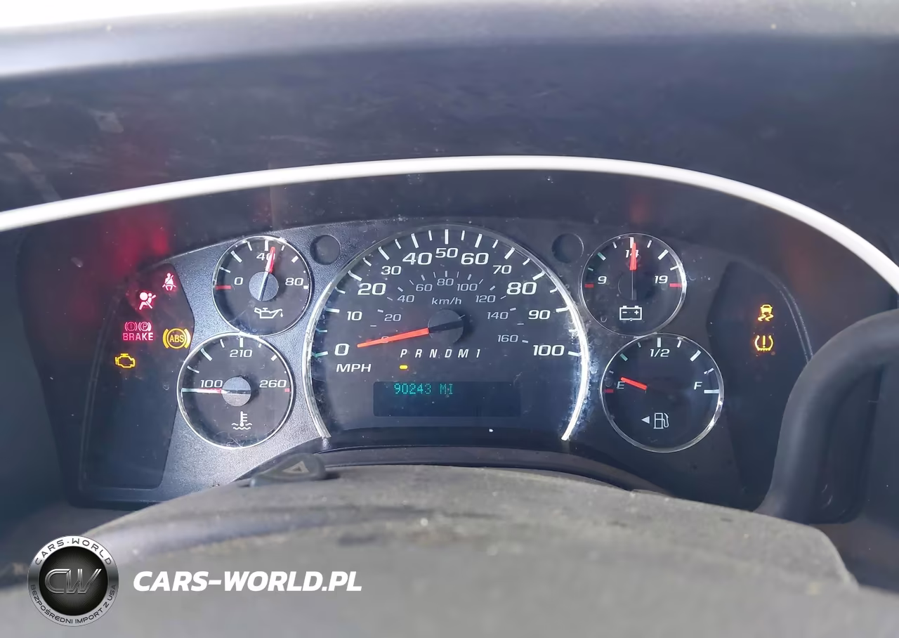 2017 Chevrolet Express 2500 Work Van VIN:1GCWGAFF5H1257703 - 7