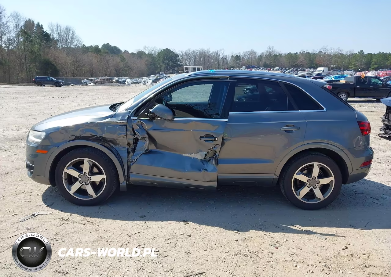 2015 Audi Q3 2.0T Premium Plus VIN:WA1EFCFS7FR008321 - 14