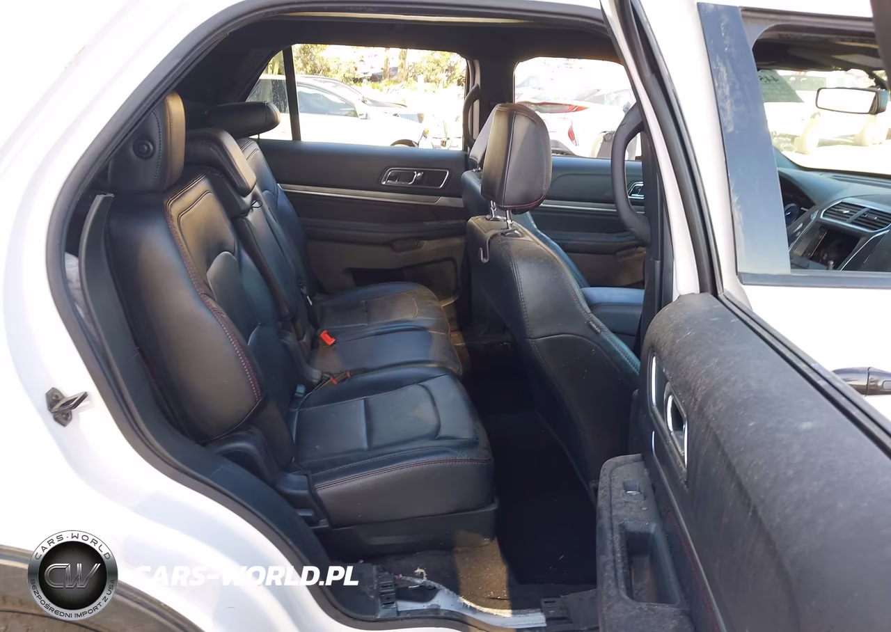2019 Ford Explorer Sport VIN:1FM5K8GT0KGB40392 - 8