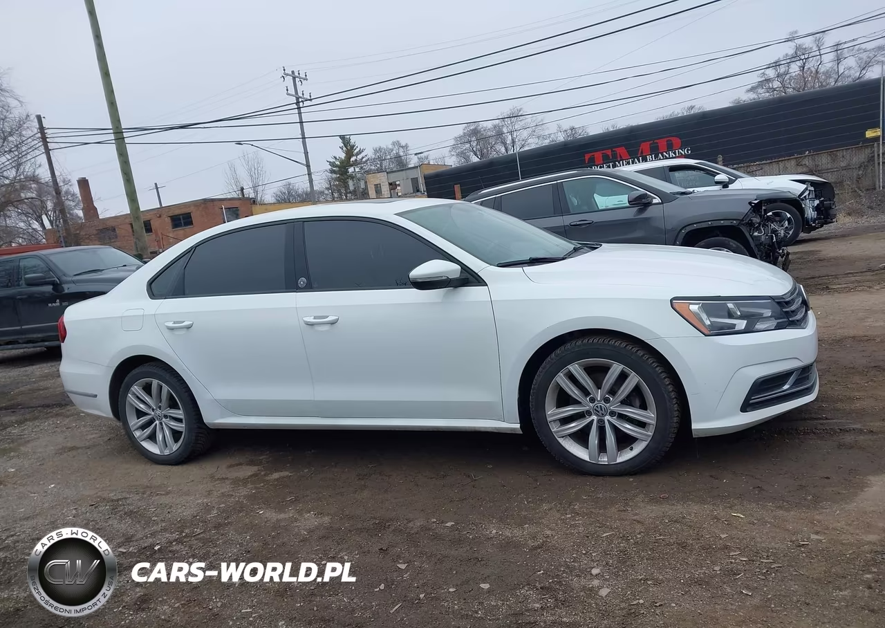 2019 Volkswagen Passat 2.0T Wolfsburg Edition VIN:1VWLA7A39KC007538 - 13