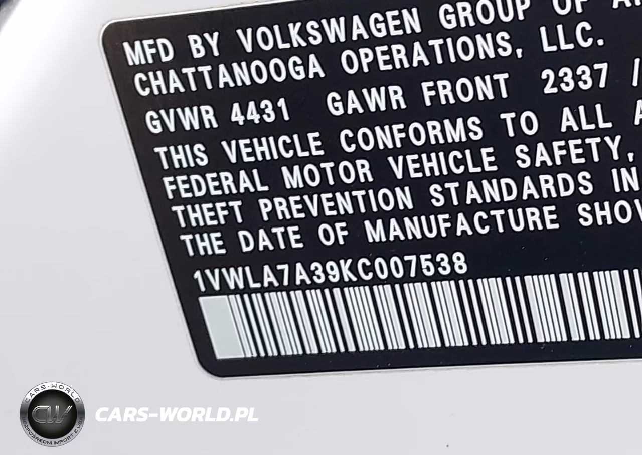 2019 Volkswagen Passat 2.0T Wolfsburg Edition VIN:1VWLA7A39KC007538 - 9