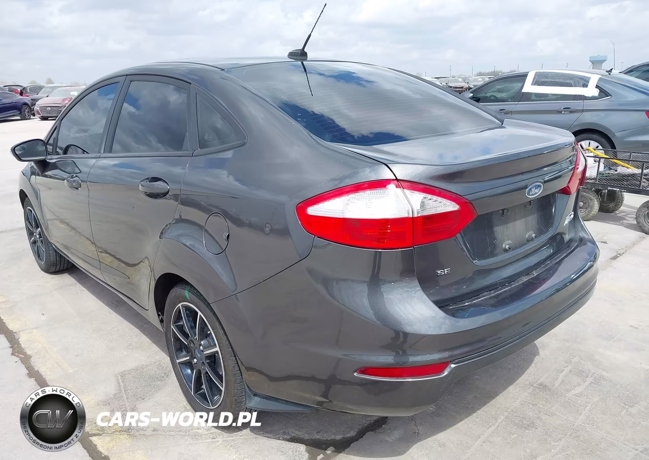 2016 Ford Fiesta Se VIN:3FADP4BJ2GM199799 - 3