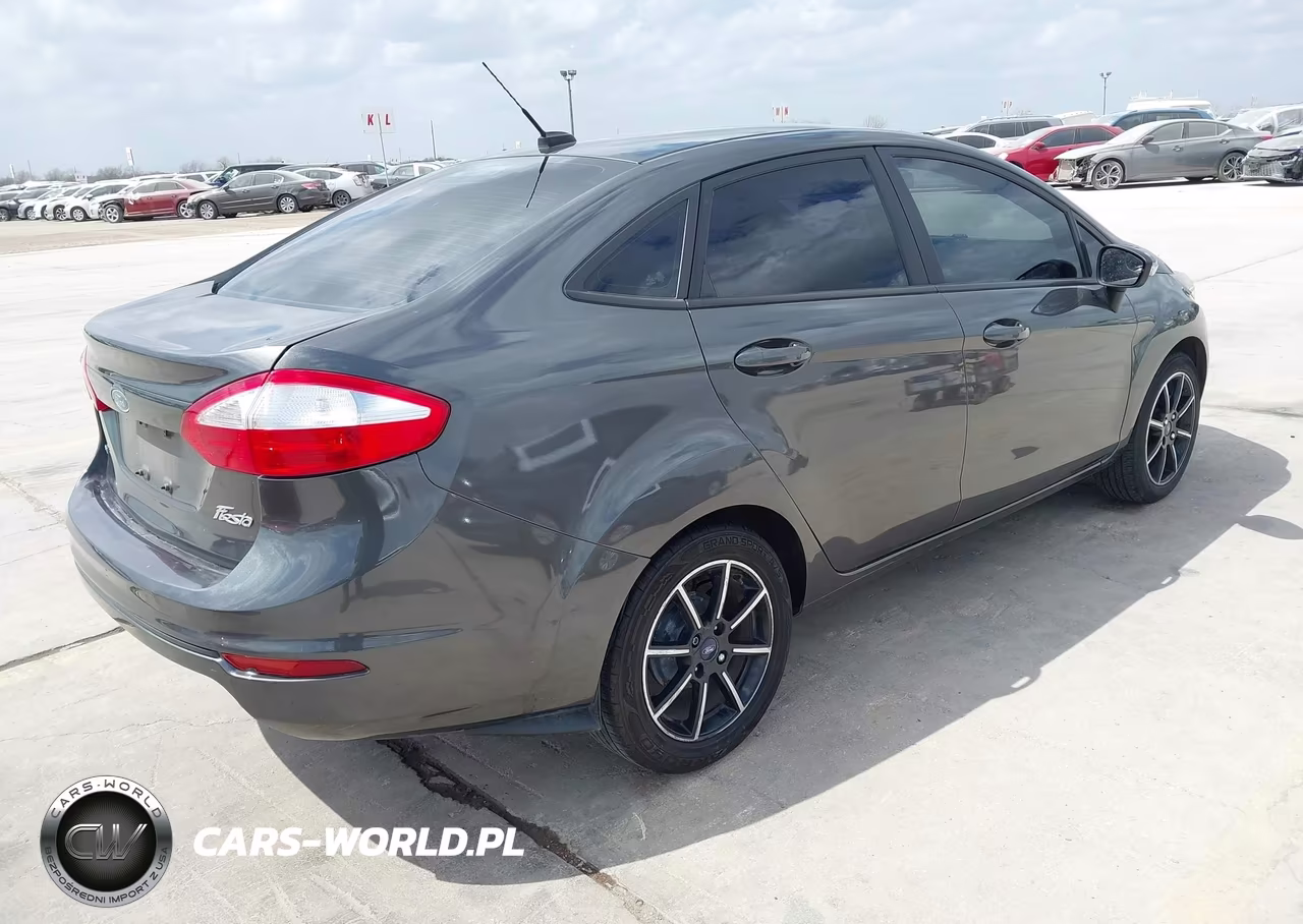 2016 Ford Fiesta Se VIN:3FADP4BJ2GM199799 - 4