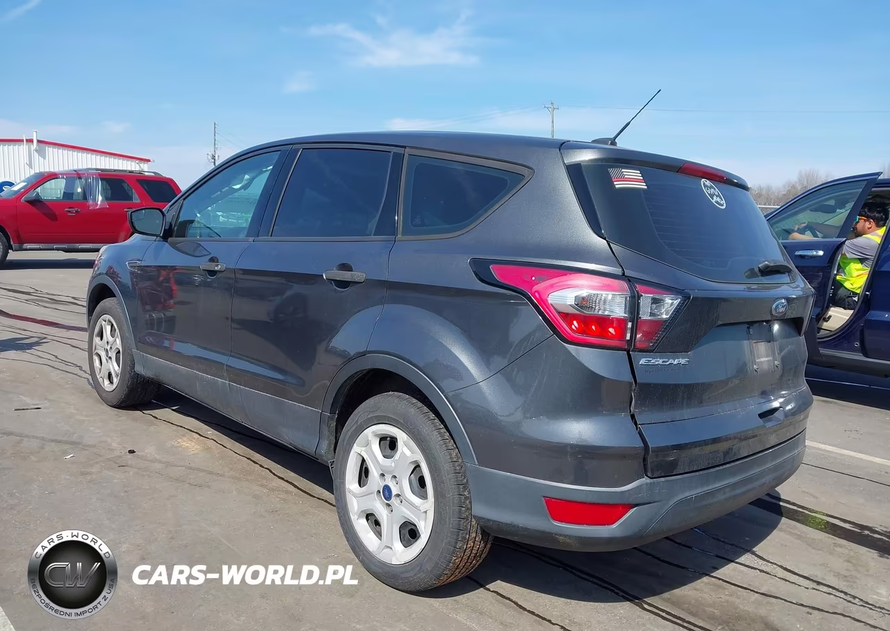 2017 Ford Escape S VIN:1FMCU0F7XHUC83951 - 3