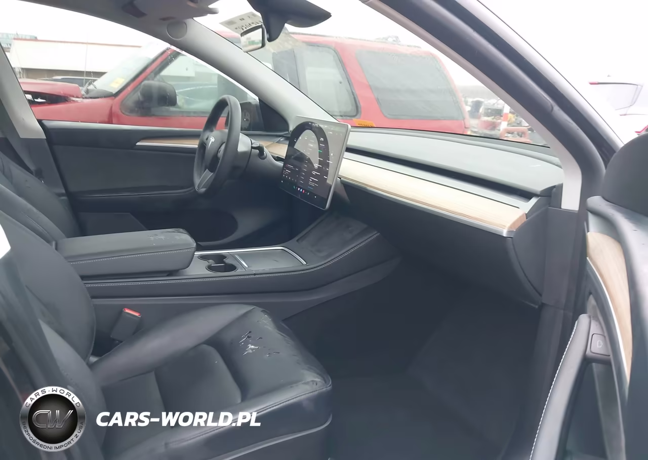2024 Tesla Model Y Long Range Dual Motor All-Wheel Drive VIN:7SAYGDEE8RA336133 - 5