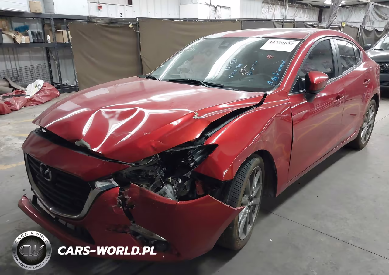 2018 Mazda Mazda3 Grand Touring VIN:3MZBN1W32JM240714 - 2