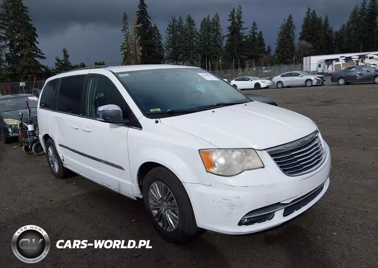 2014 Chrysler Town & Country Touring-L