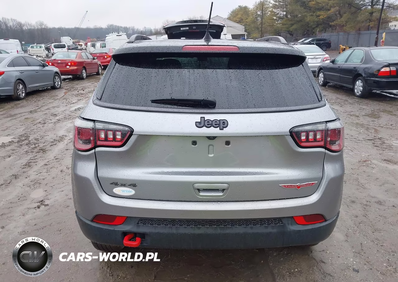 2018 Jeep Compass Trailhawk 4X4 VIN:3C4NJDDB9JT371832 - 17