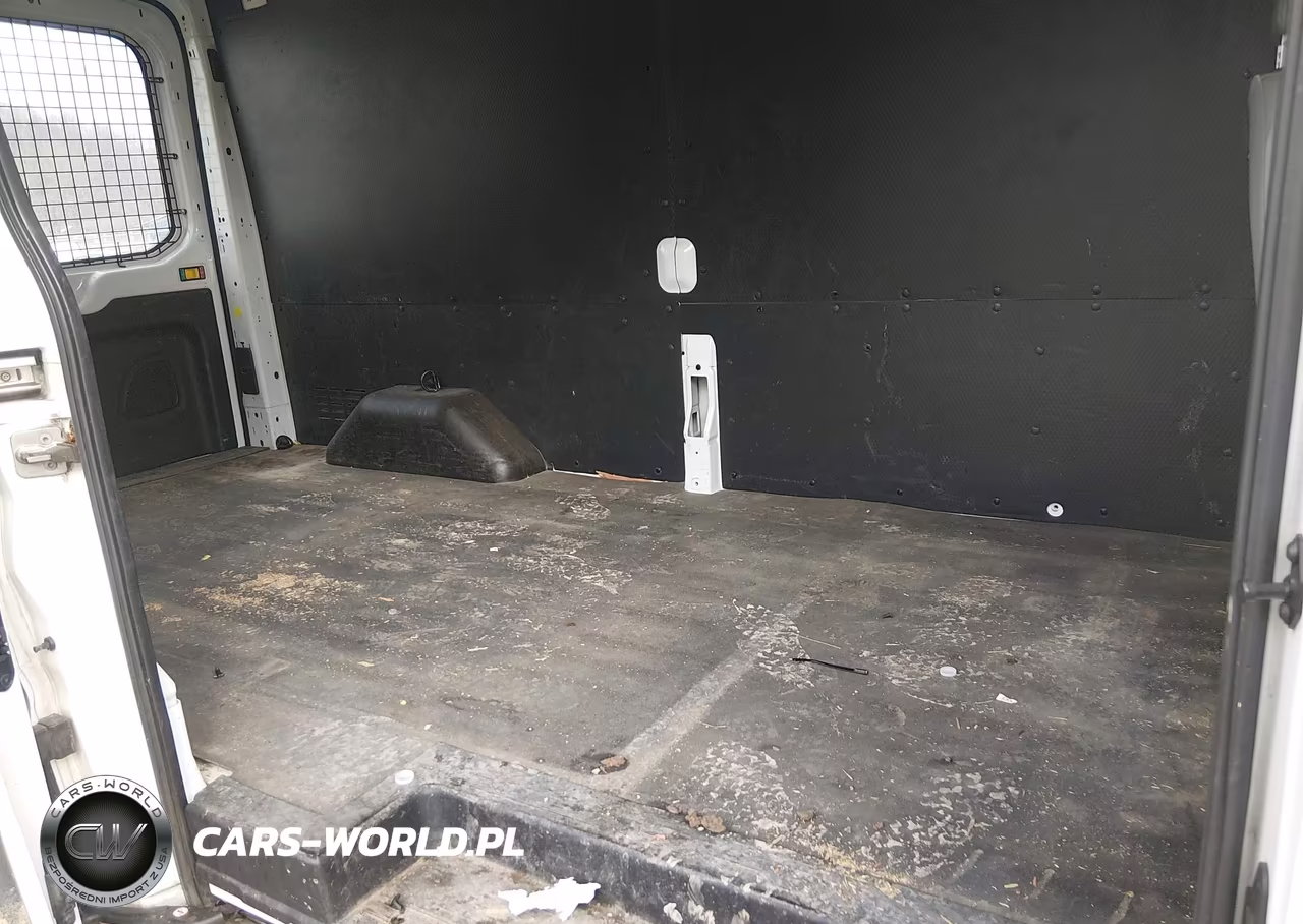 2018 Ford Transit-250 VIN:1FTYR2CM8JKA04905 - 8