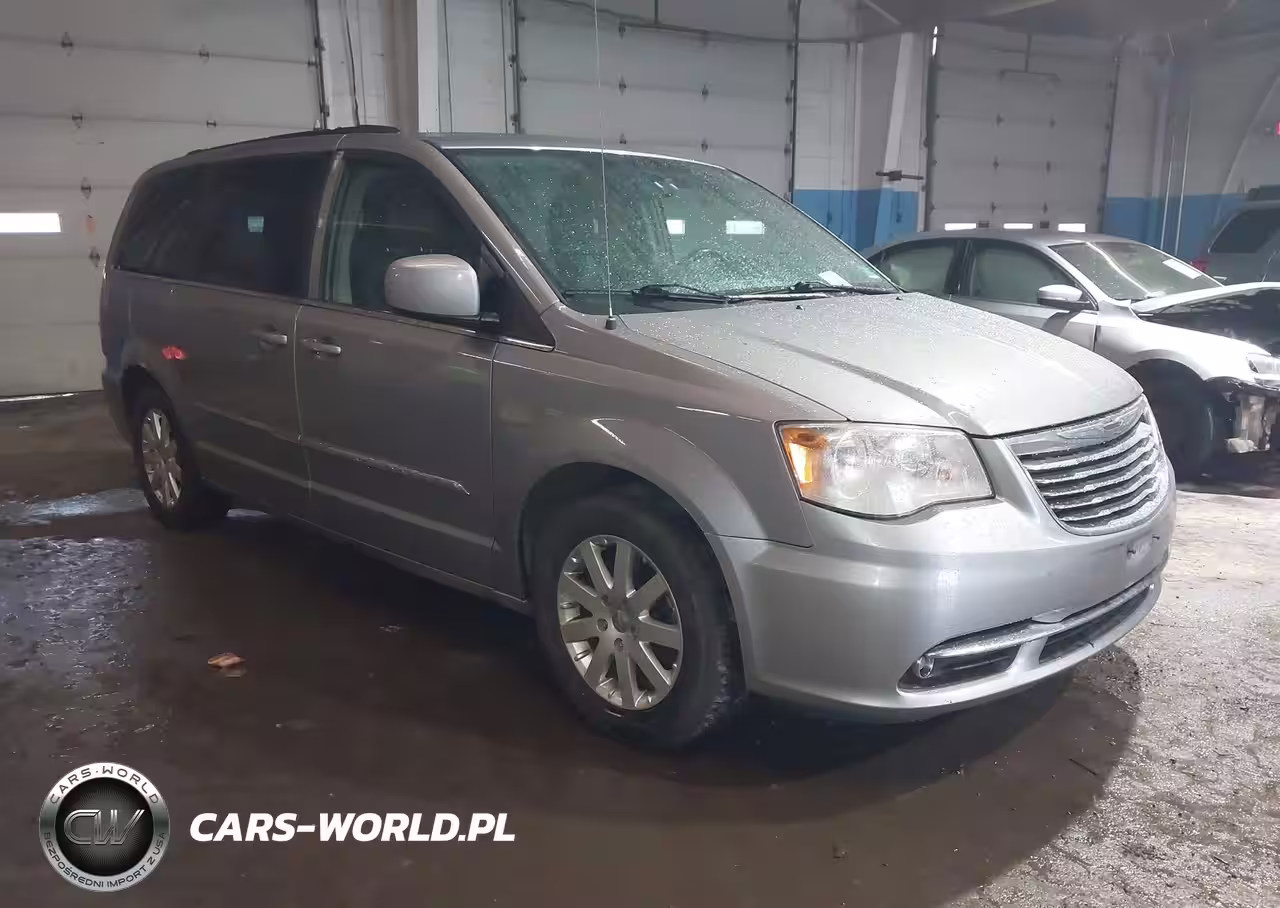 2014 Chrysler Town & Country Touring