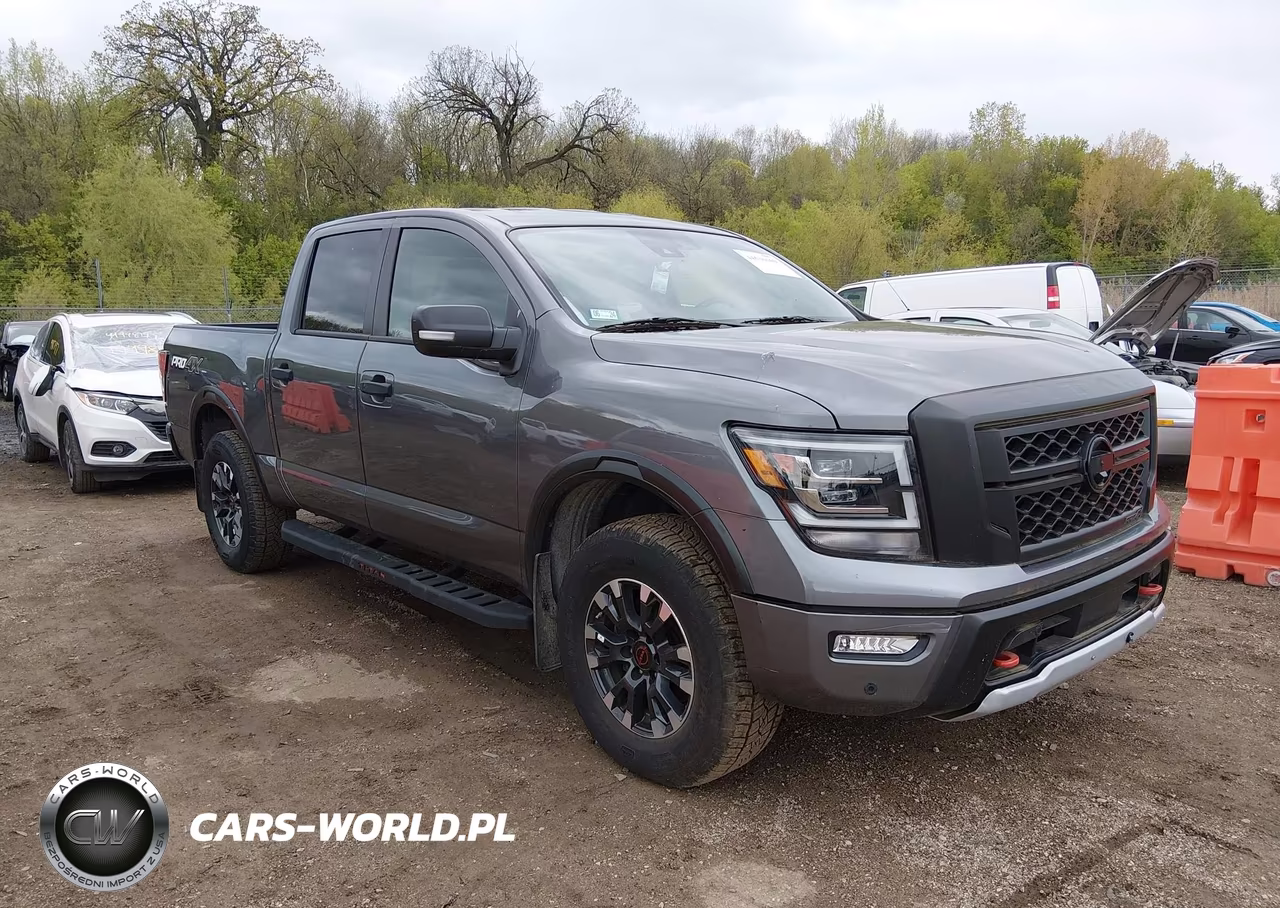 2023 Nissan Titan Pro-4X 4X4