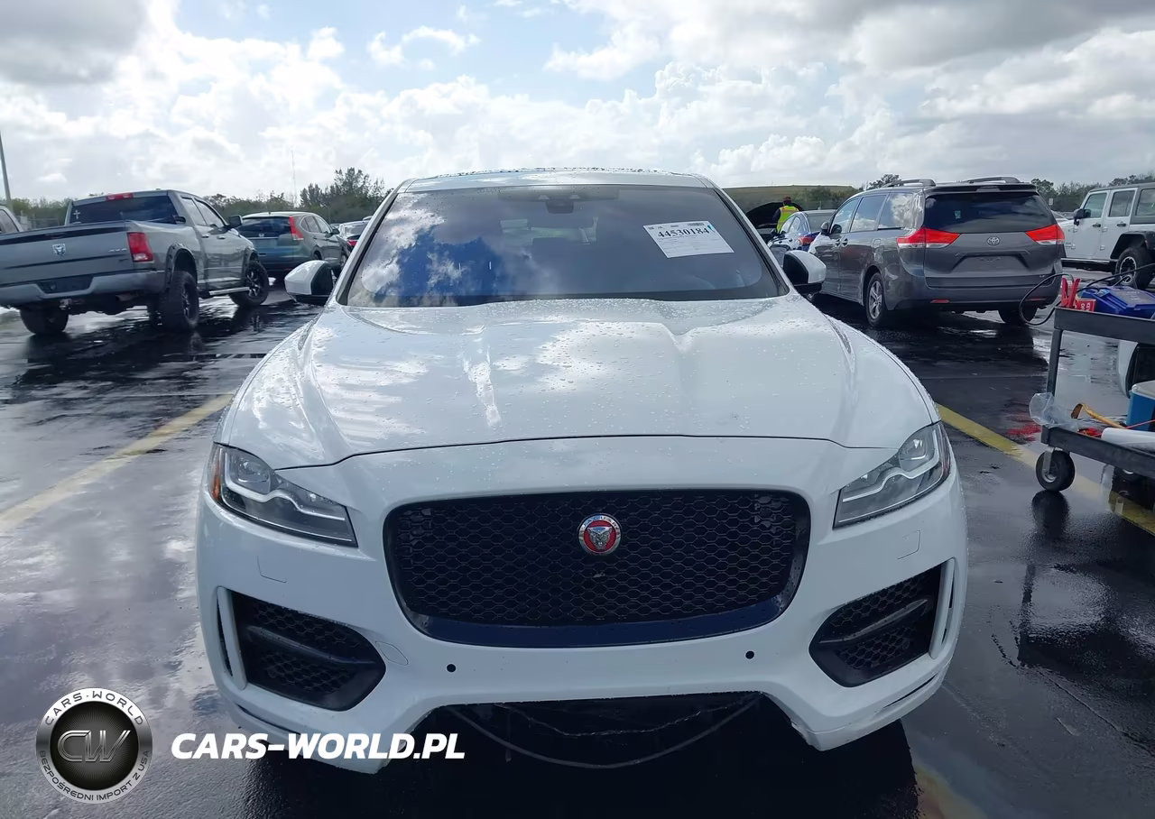 2017 Jaguar F-Pace 20D R-Sport VIN:SADCL2BN6HA085977 - 12