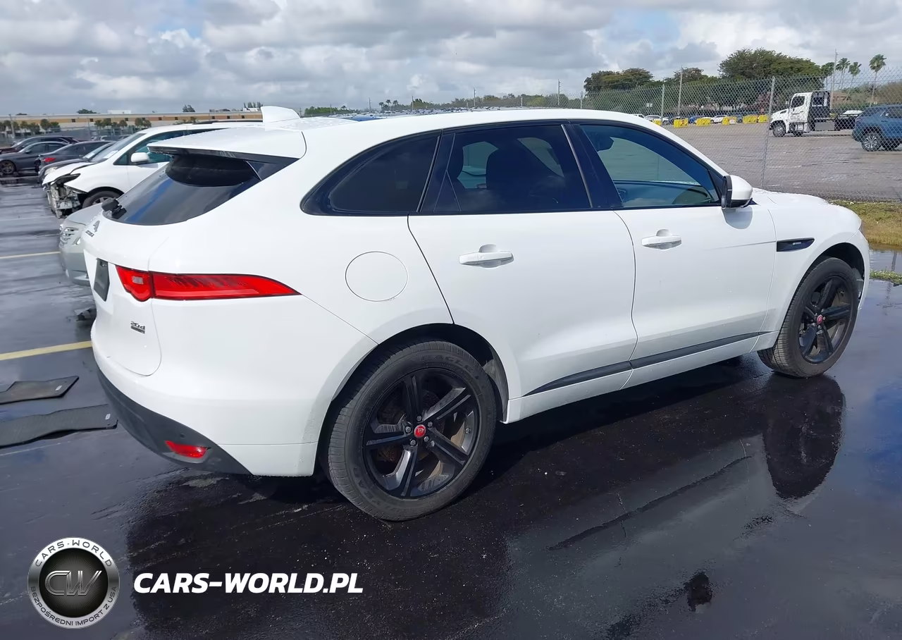 2017 Jaguar F-Pace 20D R-Sport VIN:SADCL2BN6HA085977 - 4