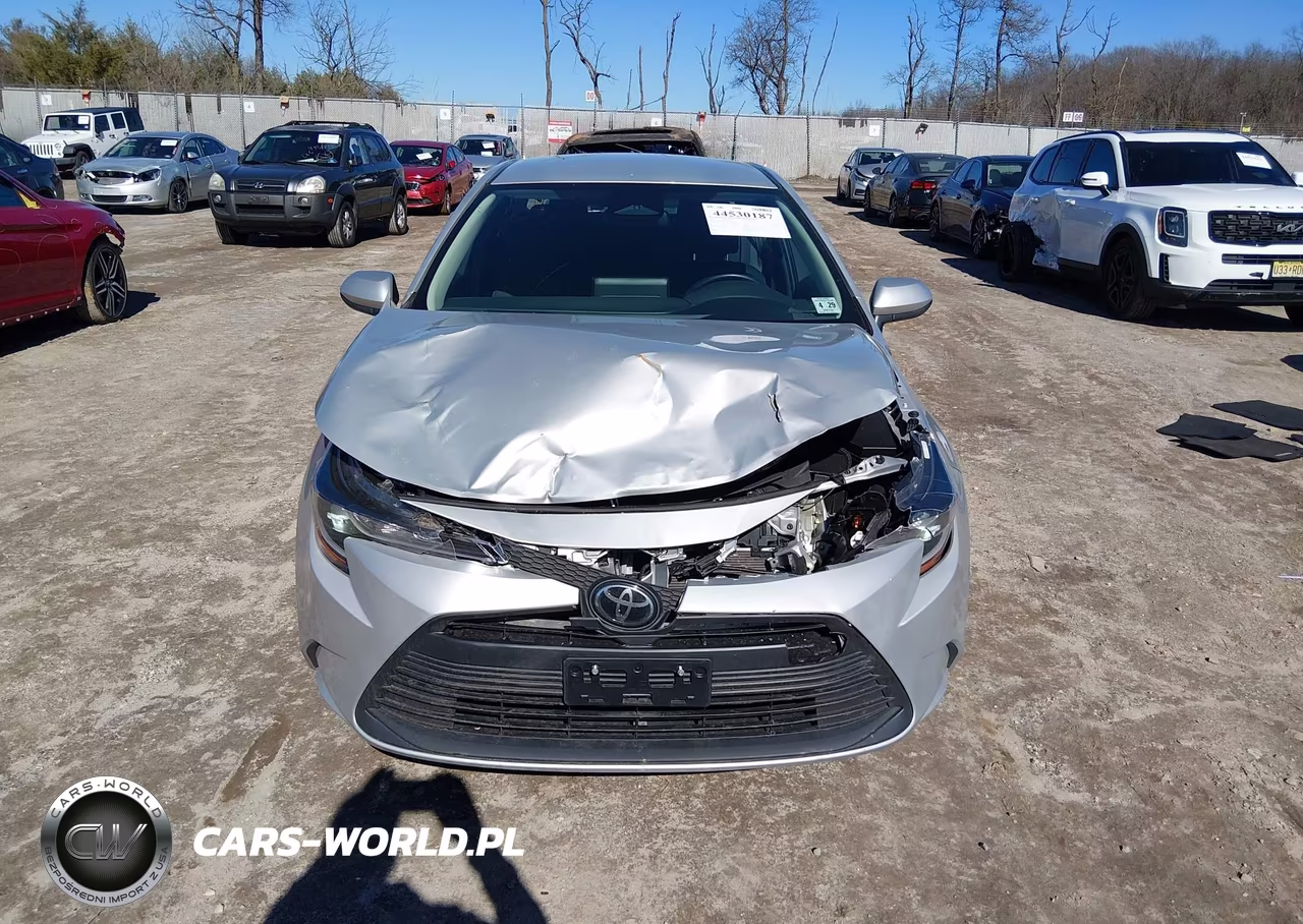 2024 Toyota Corolla Le VIN:5YFB4MDE4RP151064 - 11