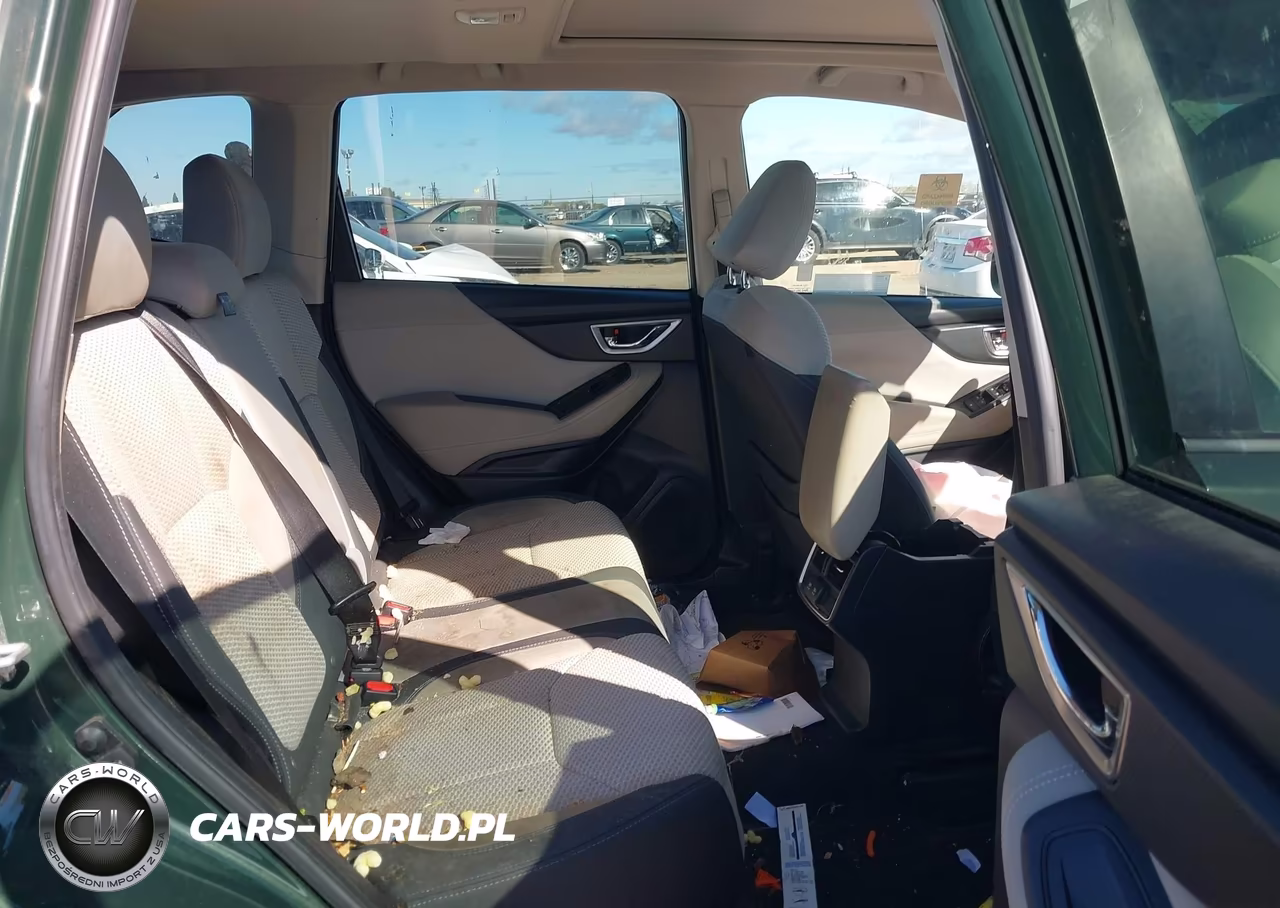 2022 Subaru Forester Premium VIN:JF2SKAEC5NH484530 - 8