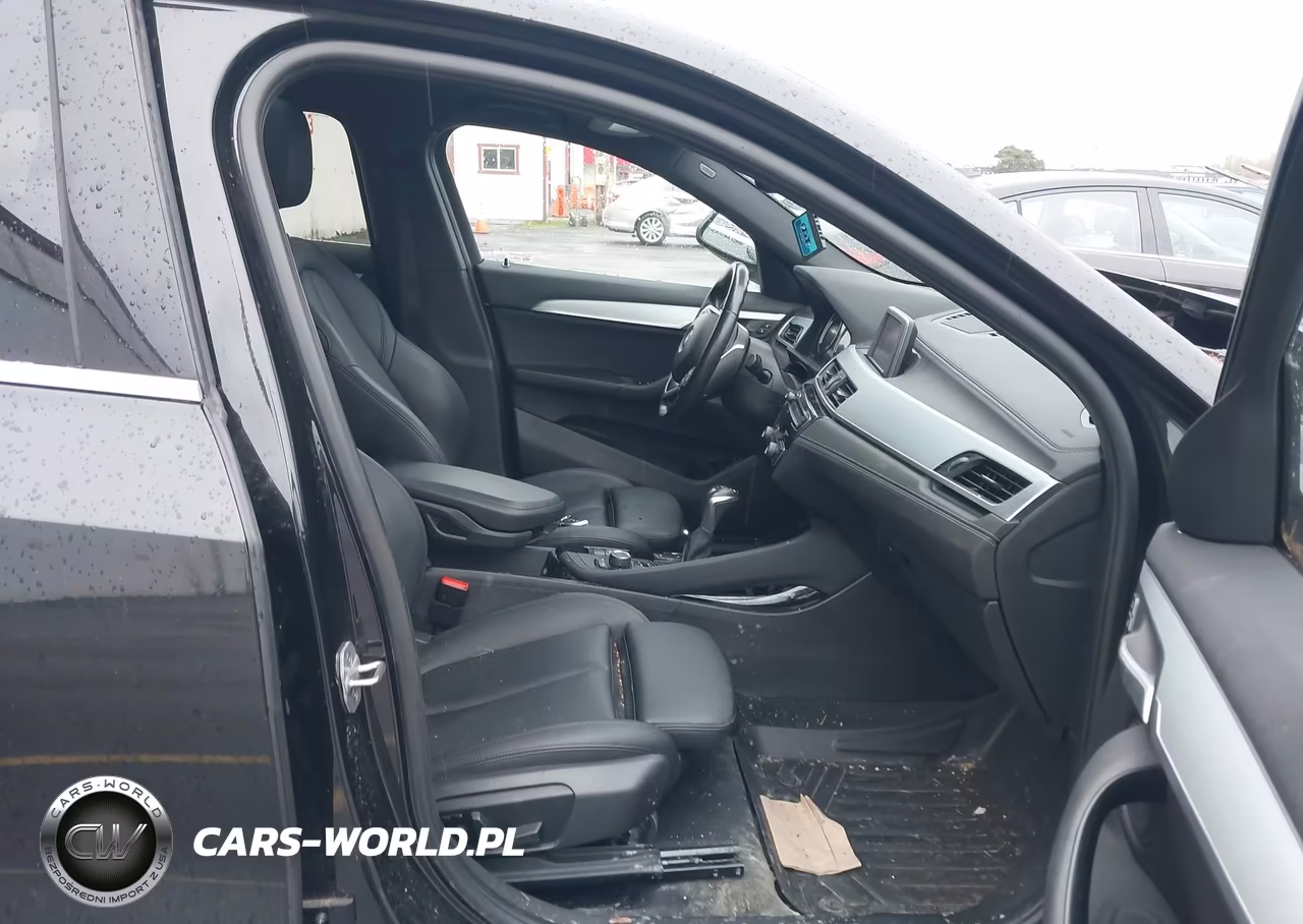 2018 BMW X2 xDrive28I VIN:WBXYJ5C32JEF76637 - 5