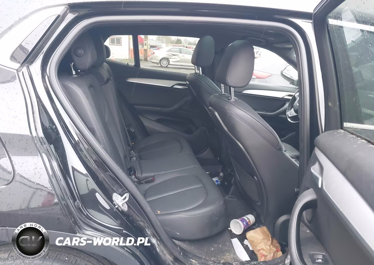 2018 BMW X2 xDrive28I VIN:WBXYJ5C32JEF76637 - 8