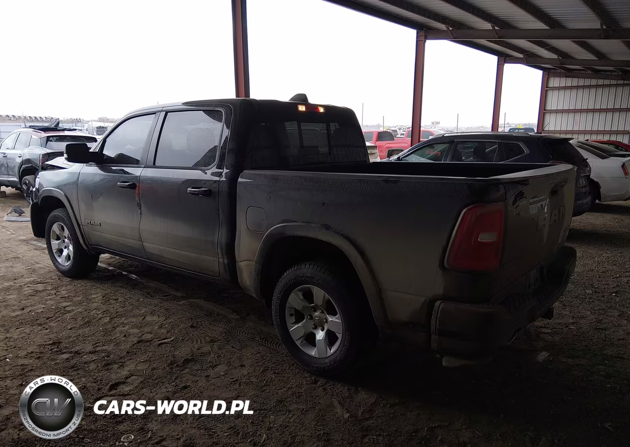2025 Ram 1500 Big Horn 4X4 5'7 Box VIN:1C6SRFFP4SN729377 - 3
