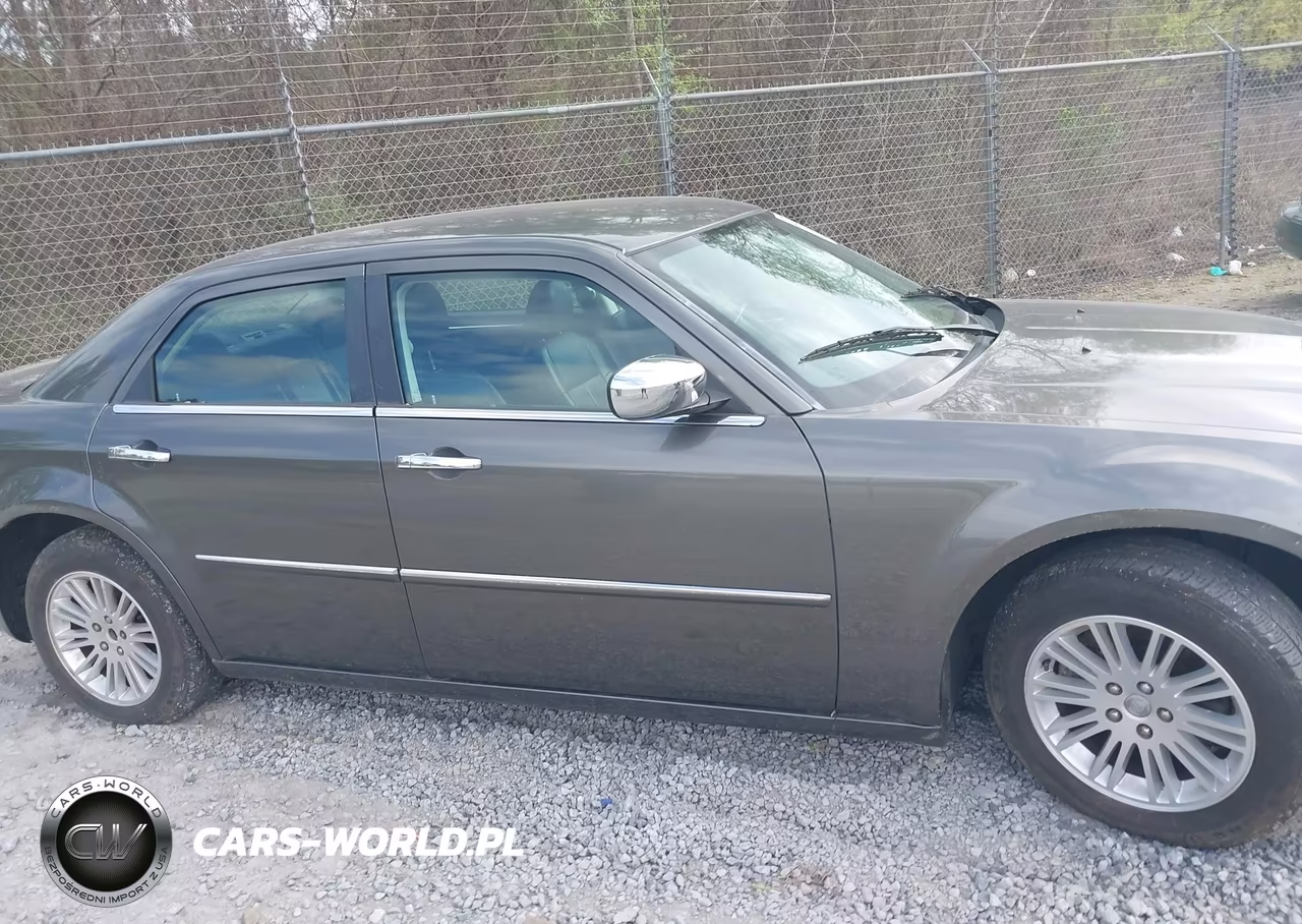2010 Chrysler 300 Touring-Signature Series-Executive Series VIN:2C3CA5CV0AH191726 - 14