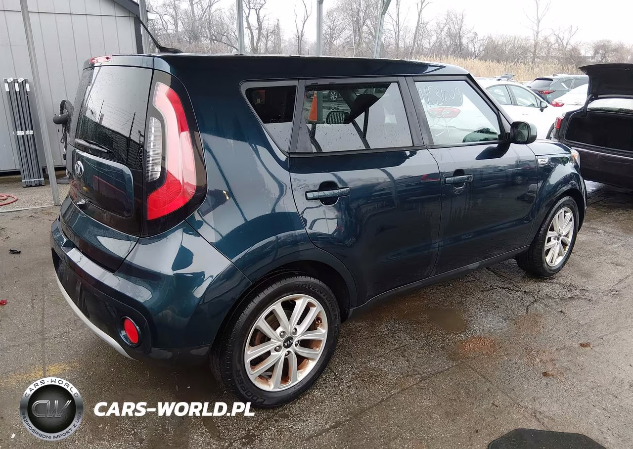 2017 Kia Soul + VIN:KNDJP3A56H7413121 - 4